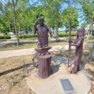 Swords for Plowshares statue in Independence, Missouri